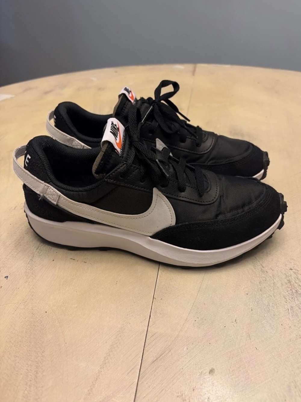 Women’s Nike Waffle Debut Shoes Size 9US Black Running Sneakers DH9523-002